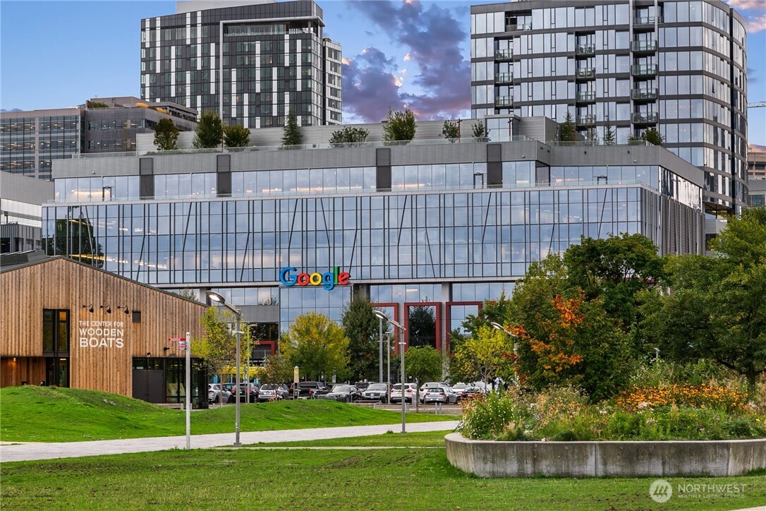 2236 Fairview Avenue E Unit: B