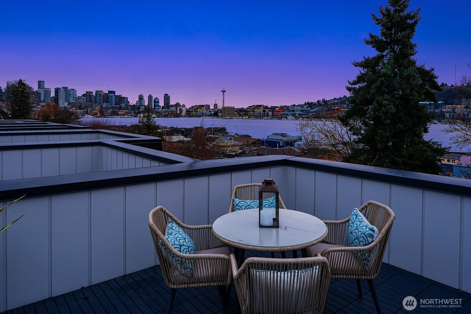 2236 Fairview Avenue E Unit: B