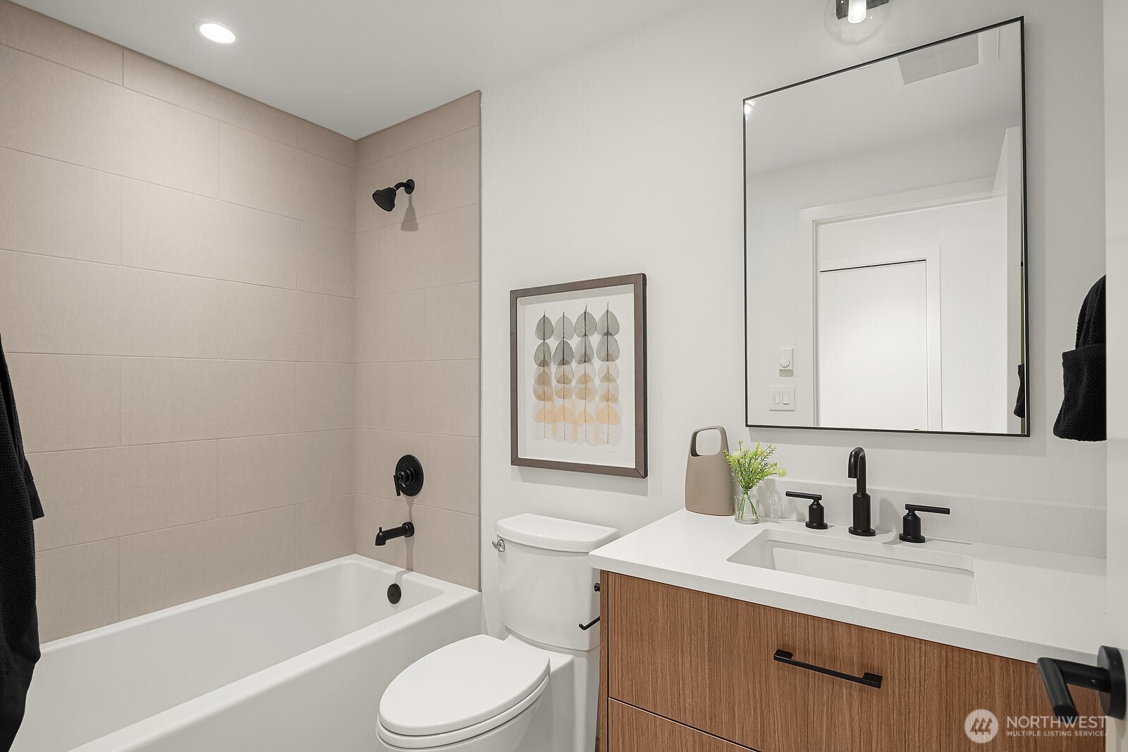 2236 Fairview Avenue E Unit: B