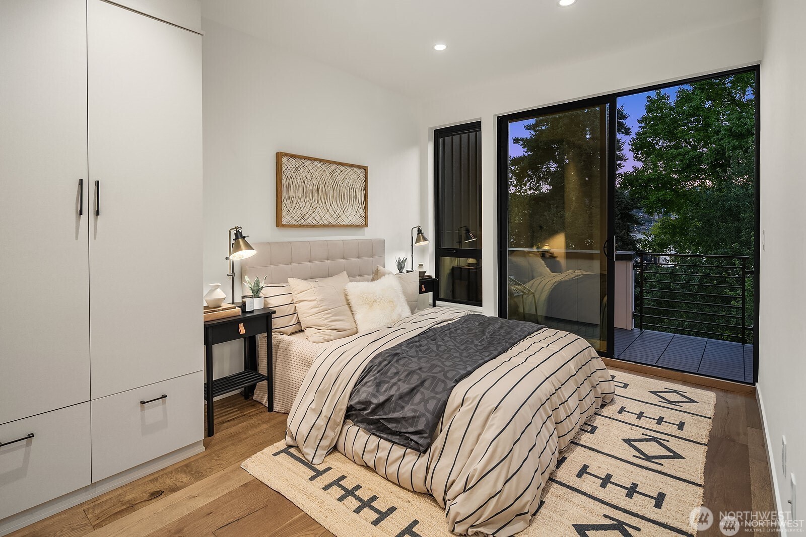 2236 Fairview Avenue E Unit: B