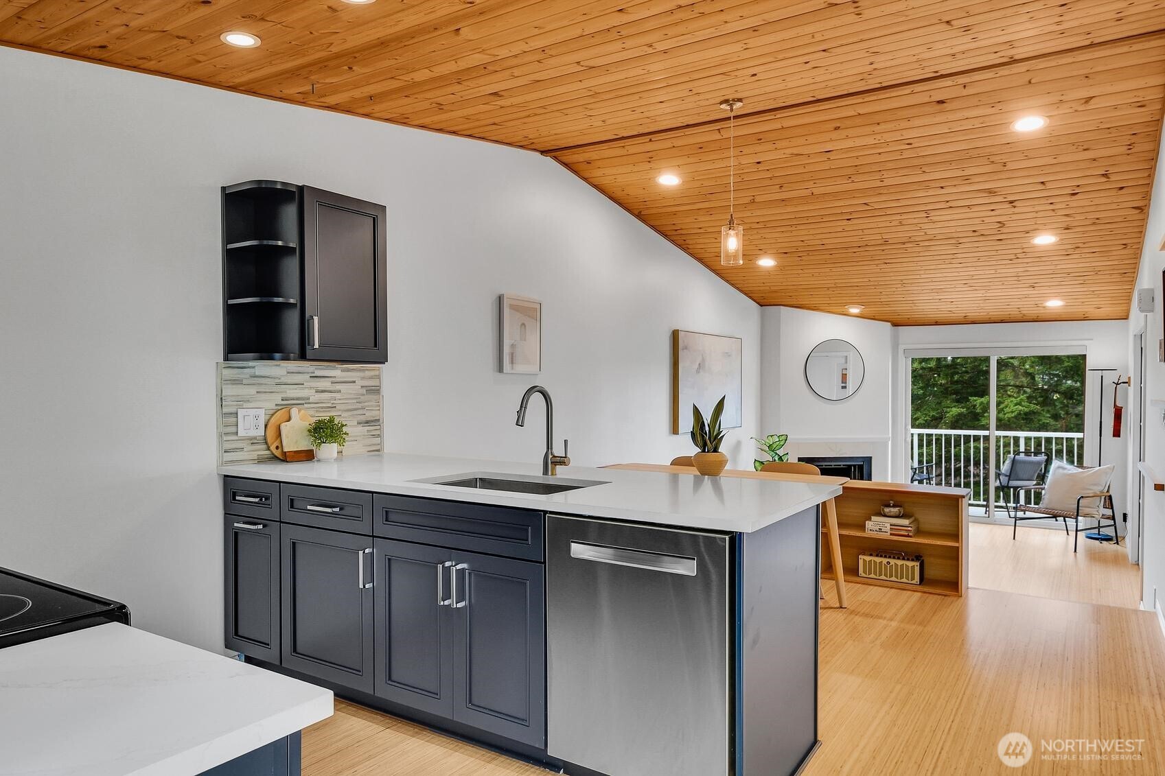 9484 Redmond-Woodinville Rd NE Unit: C-305