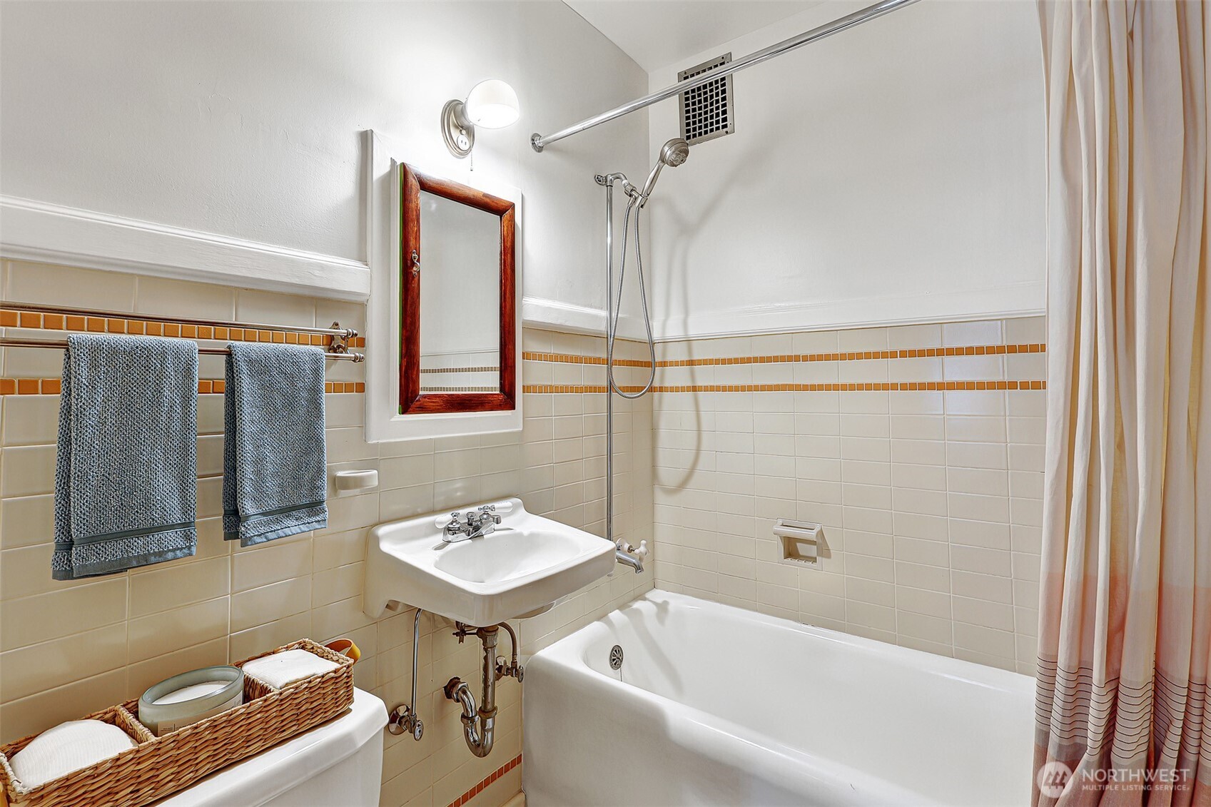 1136 13th Avenue Unit: 201