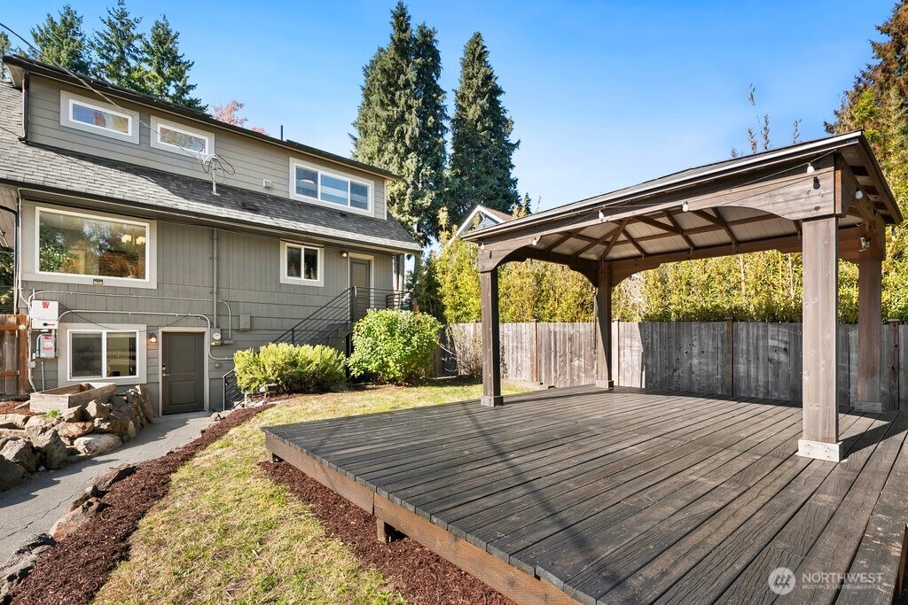 11056 11th Avenue SW