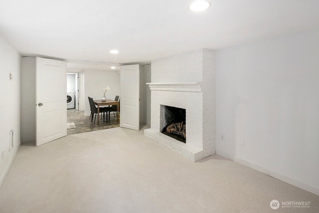 11056 11th Avenue SW