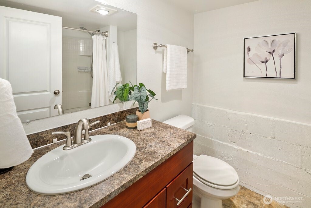 11056 11th Avenue SW