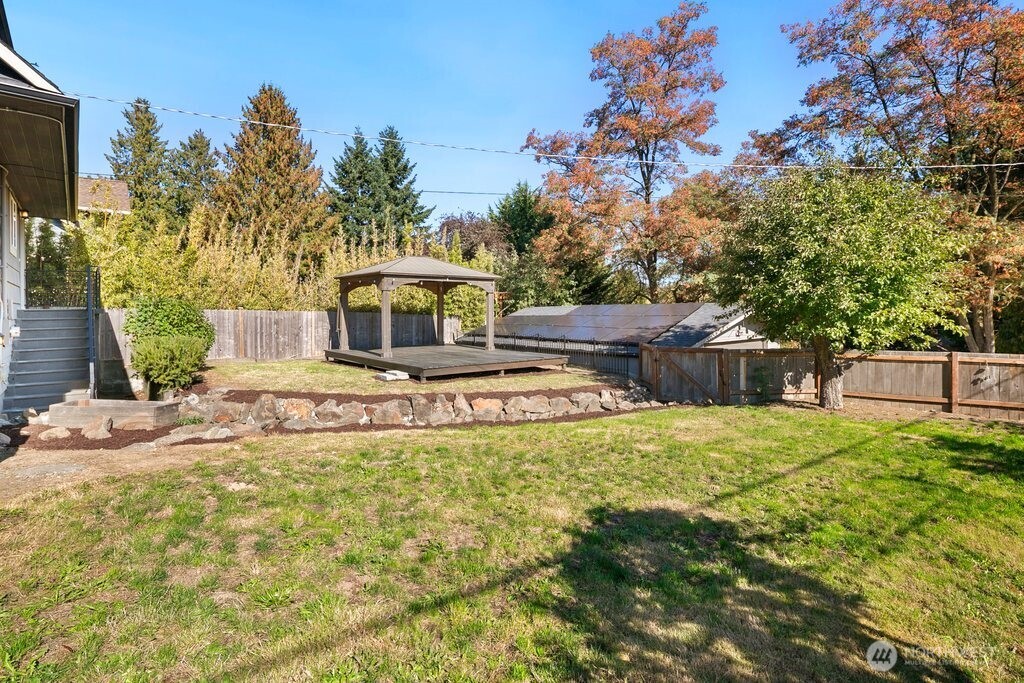 11056 11th Avenue SW