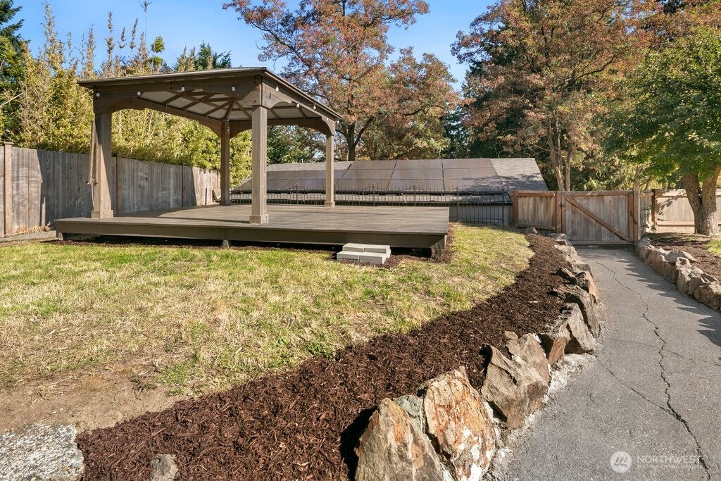 11056 11th Avenue SW