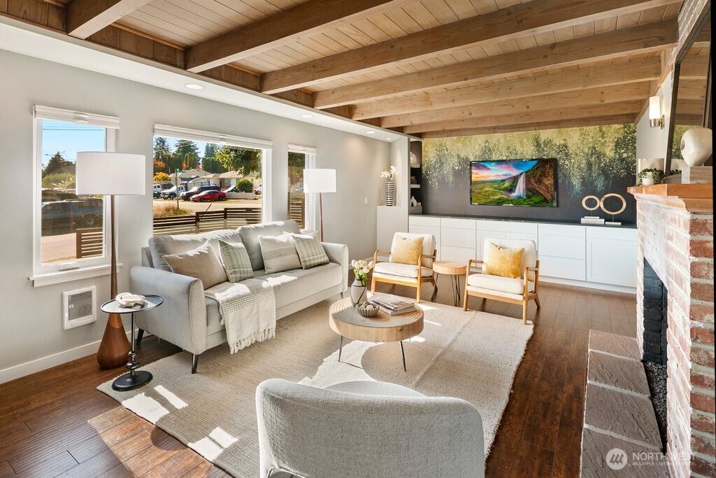 11056 11th Avenue SW