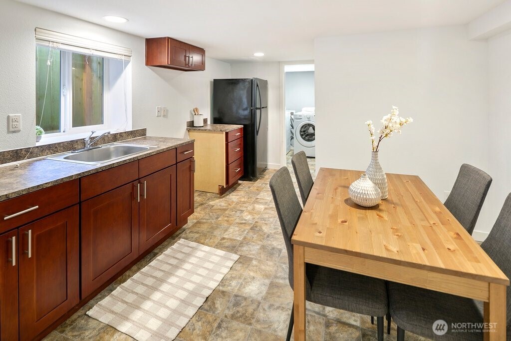 11056 11th Avenue SW