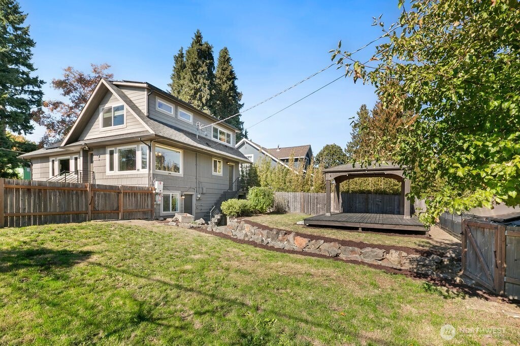 11056 11th Avenue SW