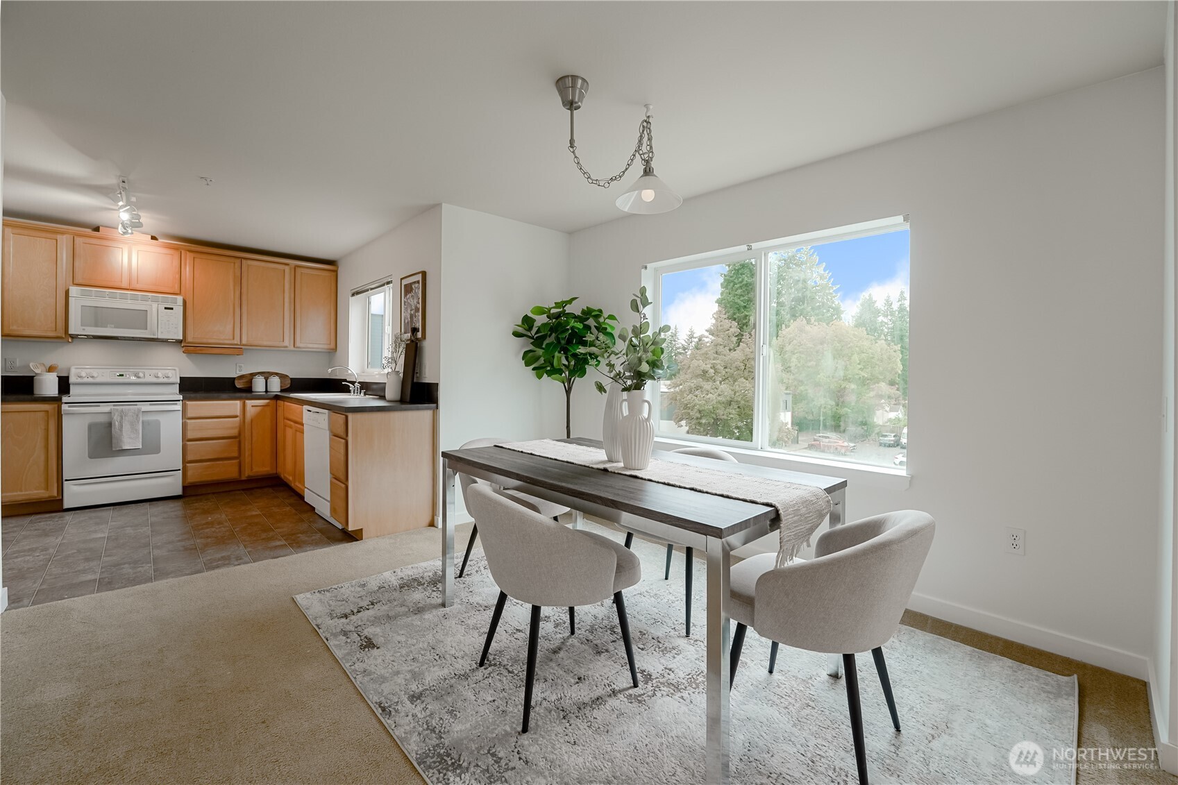 12534 15th Avenue NE Unit: 31