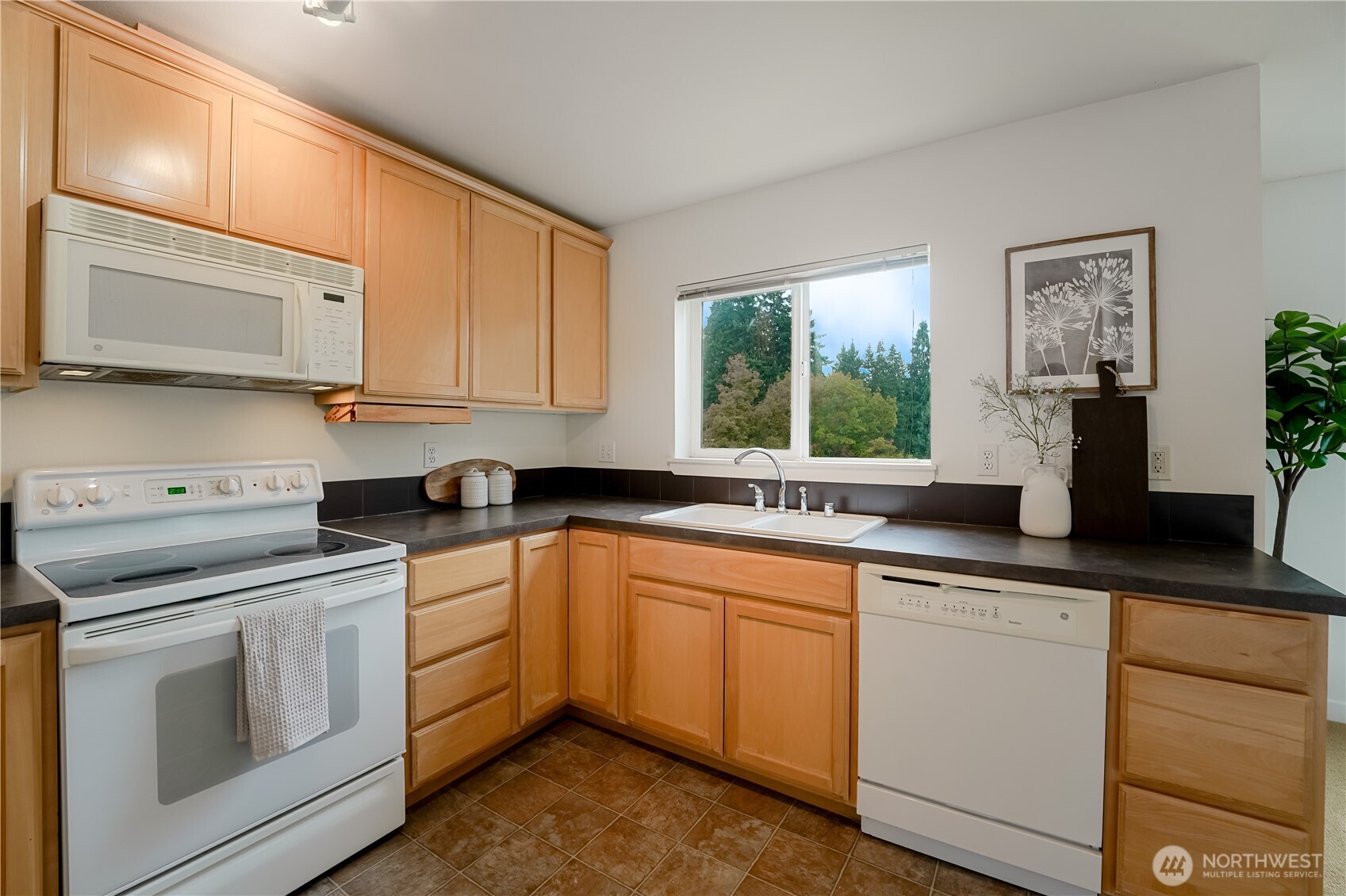 12534 15th Avenue NE Unit: 31