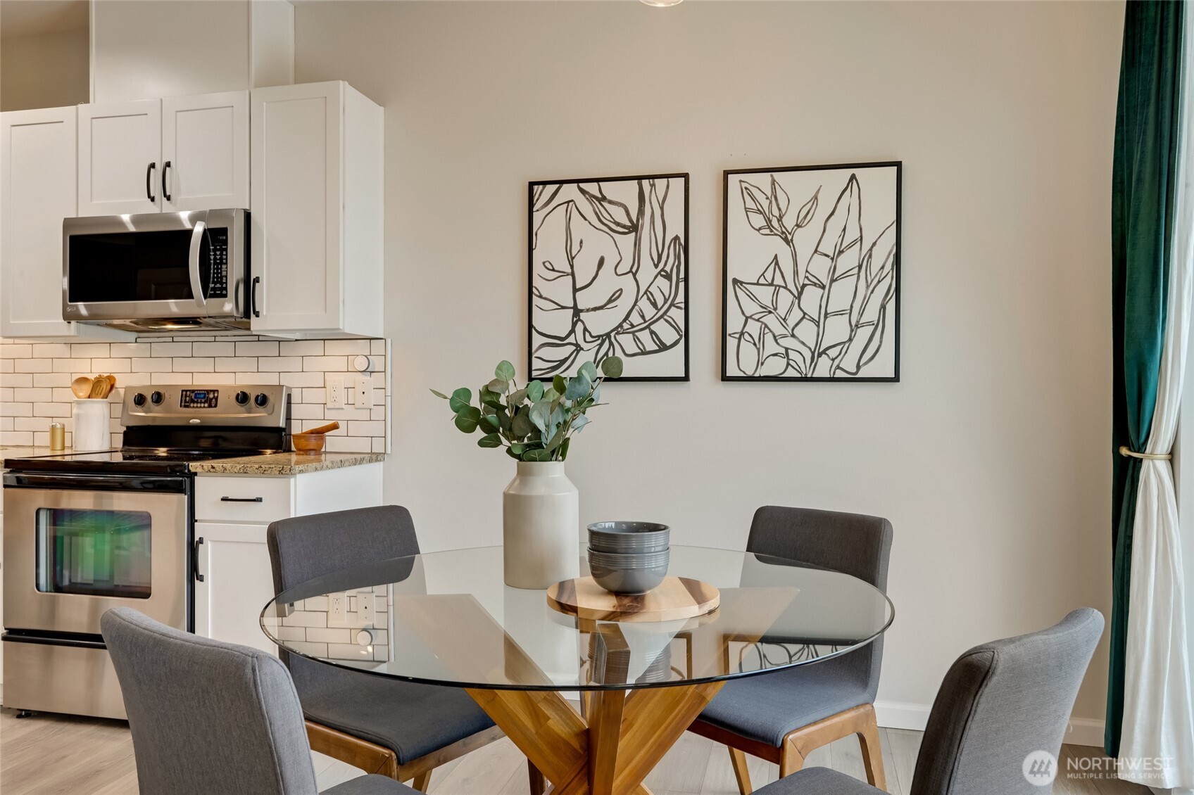 2800 SW Raymond Street Unit: 207