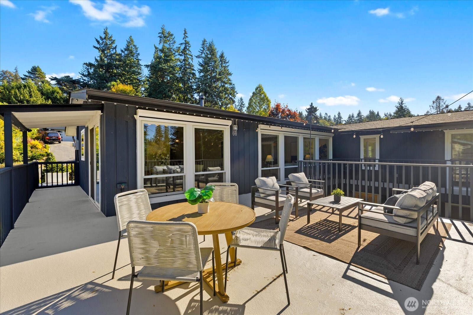 19811 11th Avenue NW