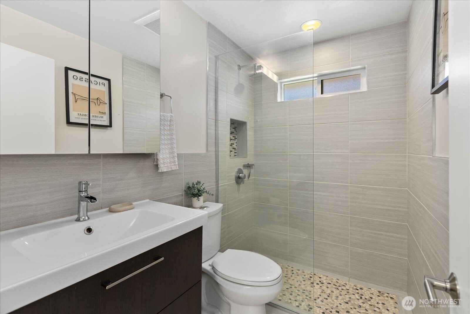 19811 11th Avenue NW