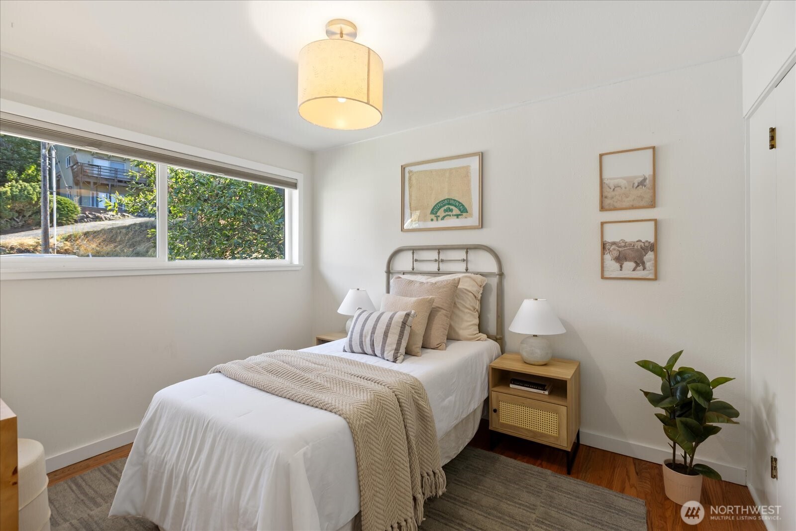 19811 11th Avenue NW