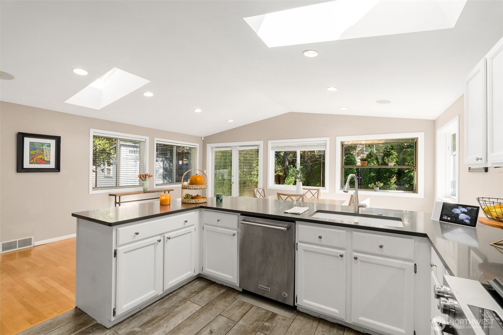 12020 10th Avenue NW