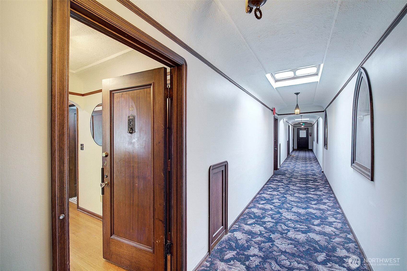 323 16th Avenue E Unit: 301