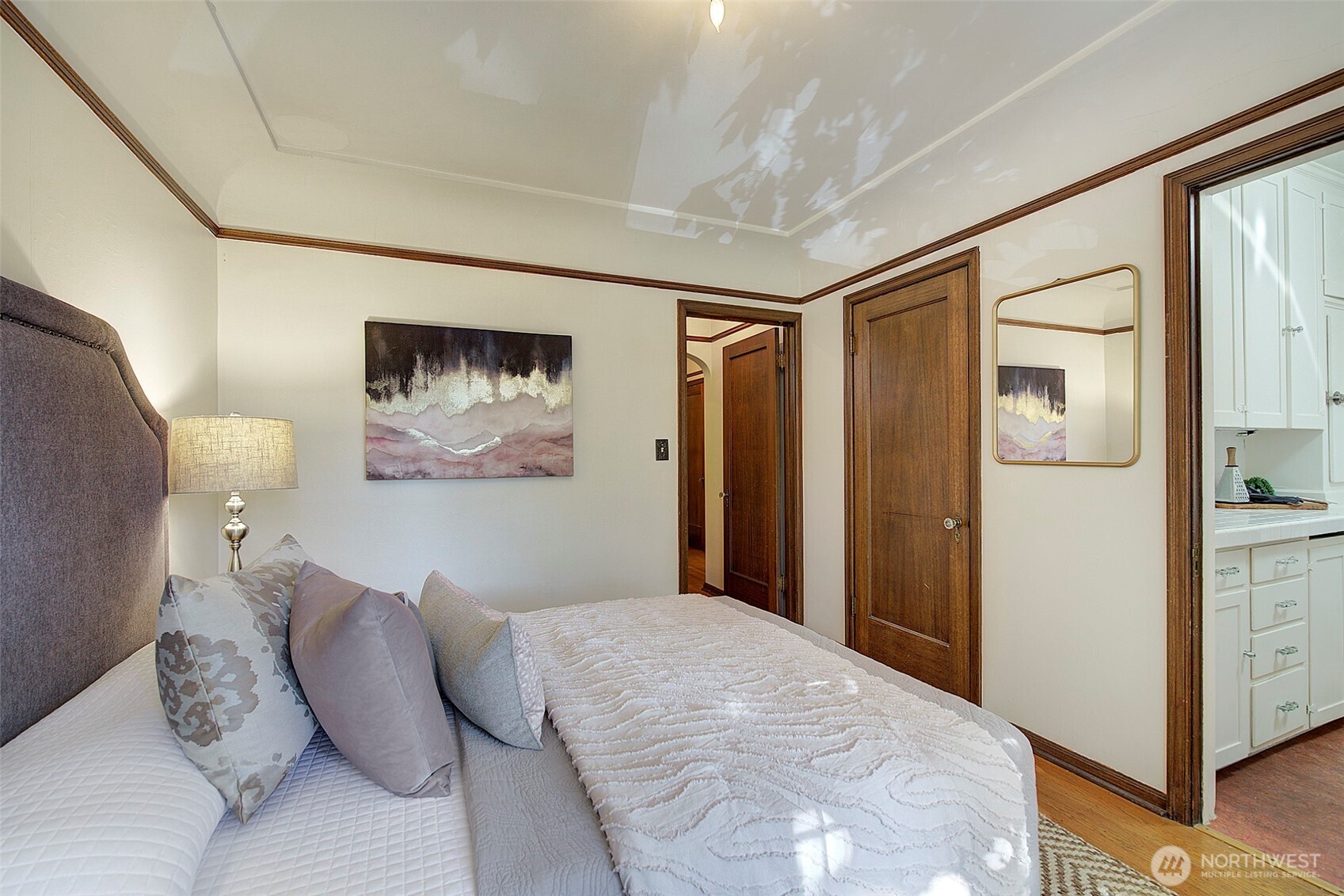 323 16th Avenue E Unit: 301