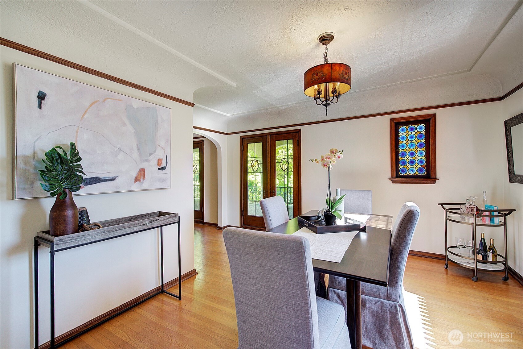 323 16th Avenue E Unit: 301