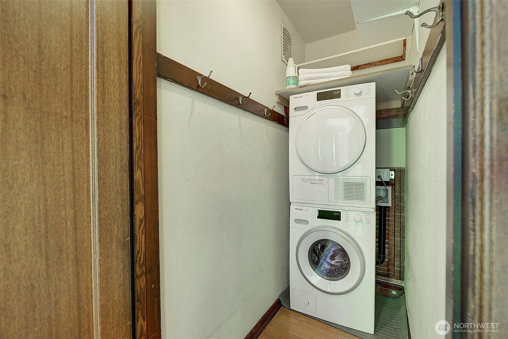 323 16th Avenue E Unit: 301