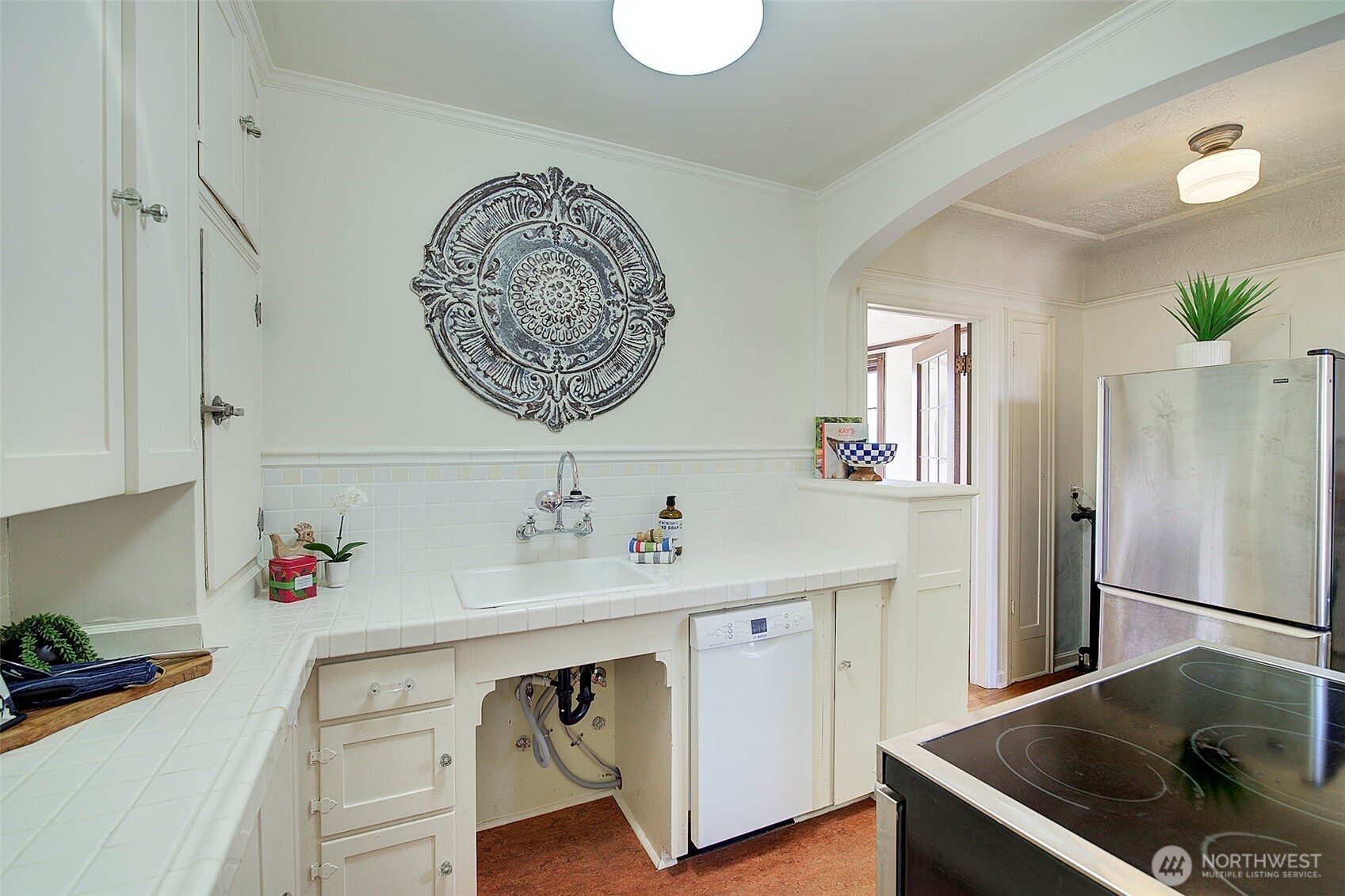 323 16th Avenue E Unit: 301