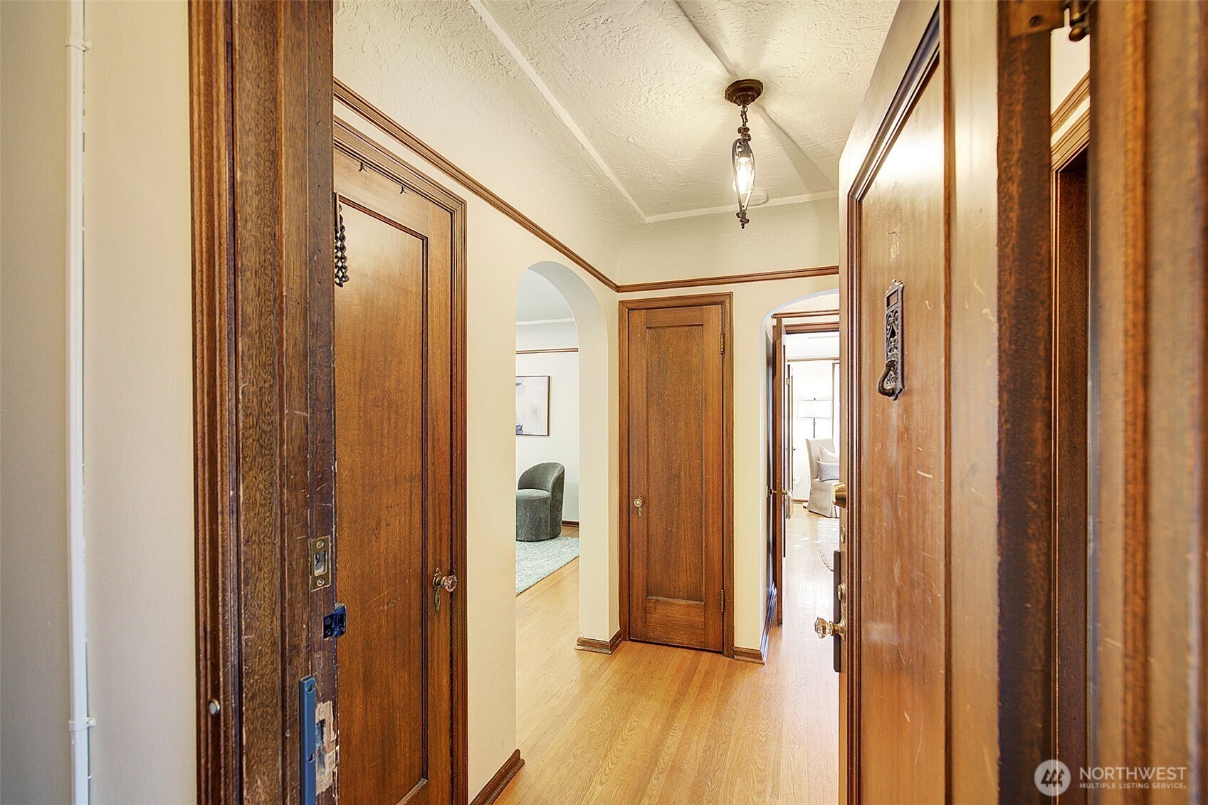 323 16th Avenue E Unit: 301