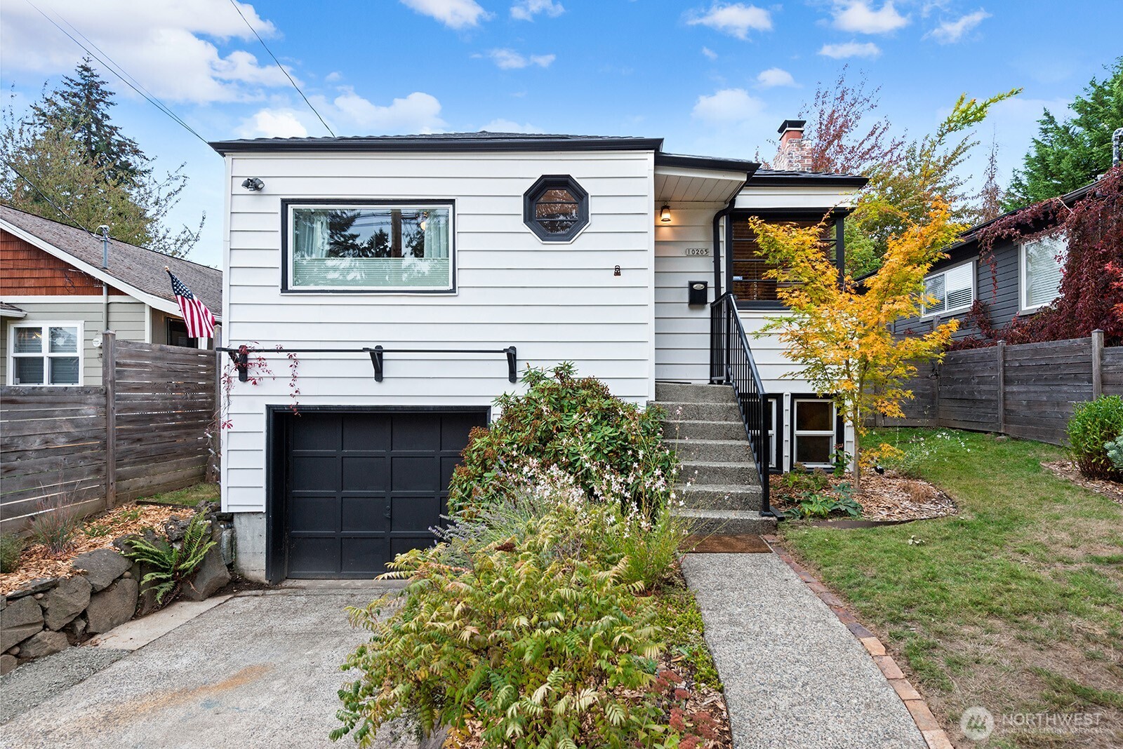 10205 35th Avenue SW
