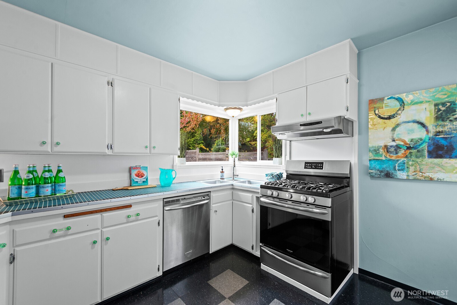 10205 35th Avenue SW