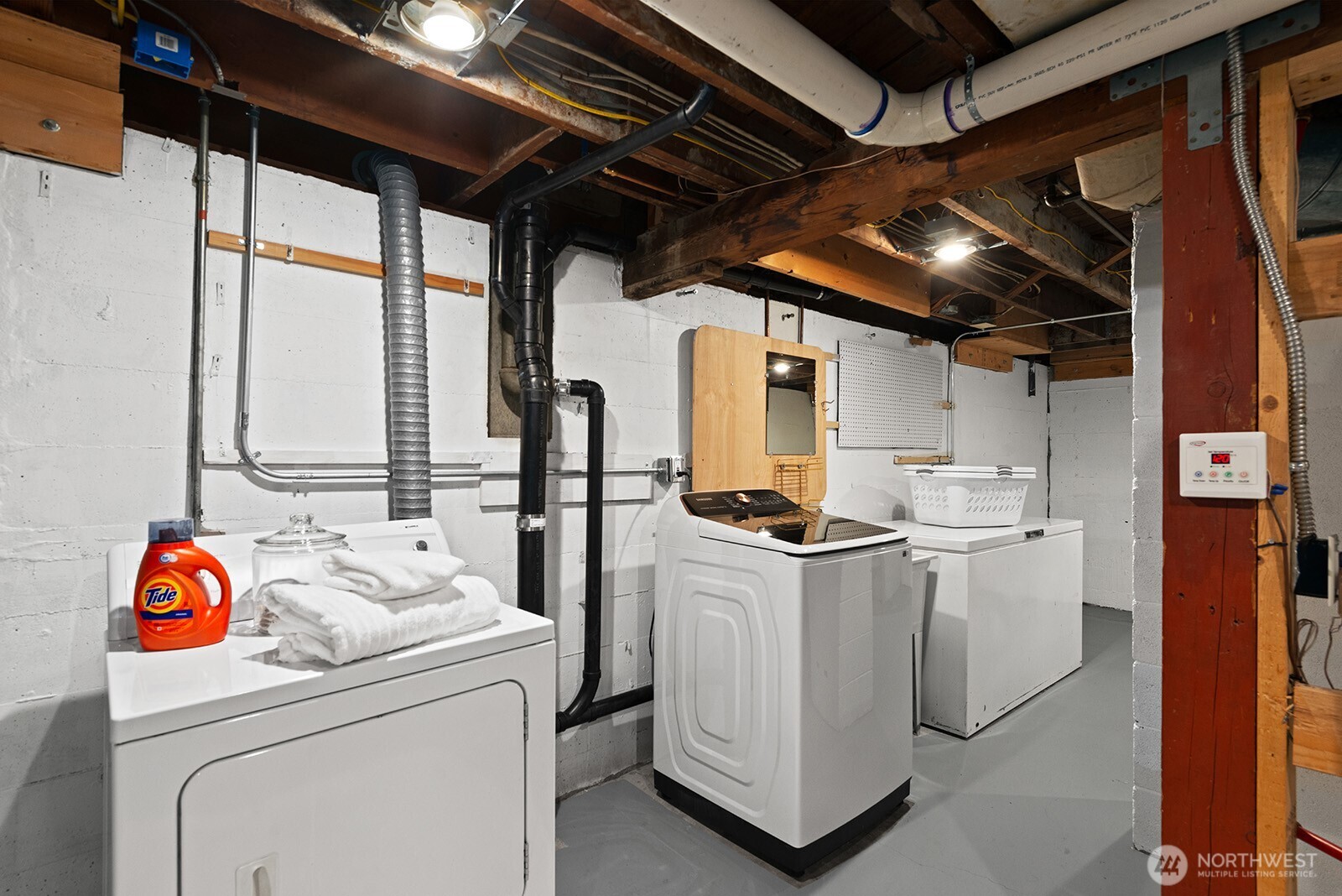 10205 35th Avenue SW