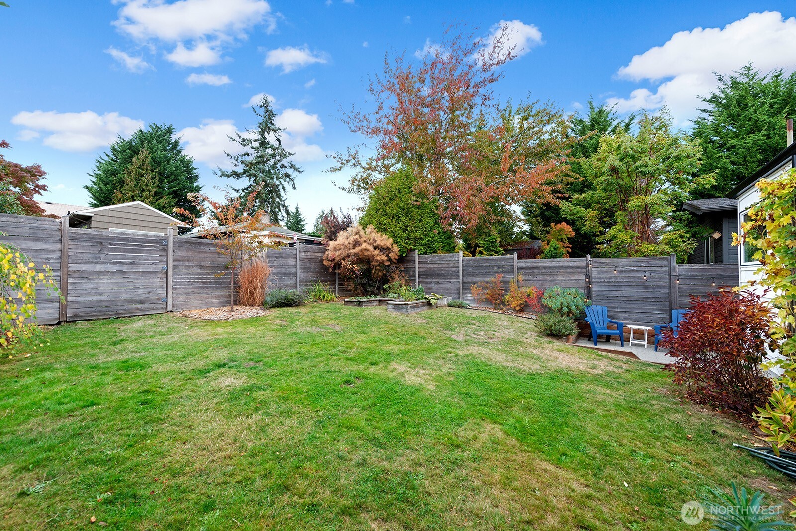 10205 35th Avenue SW