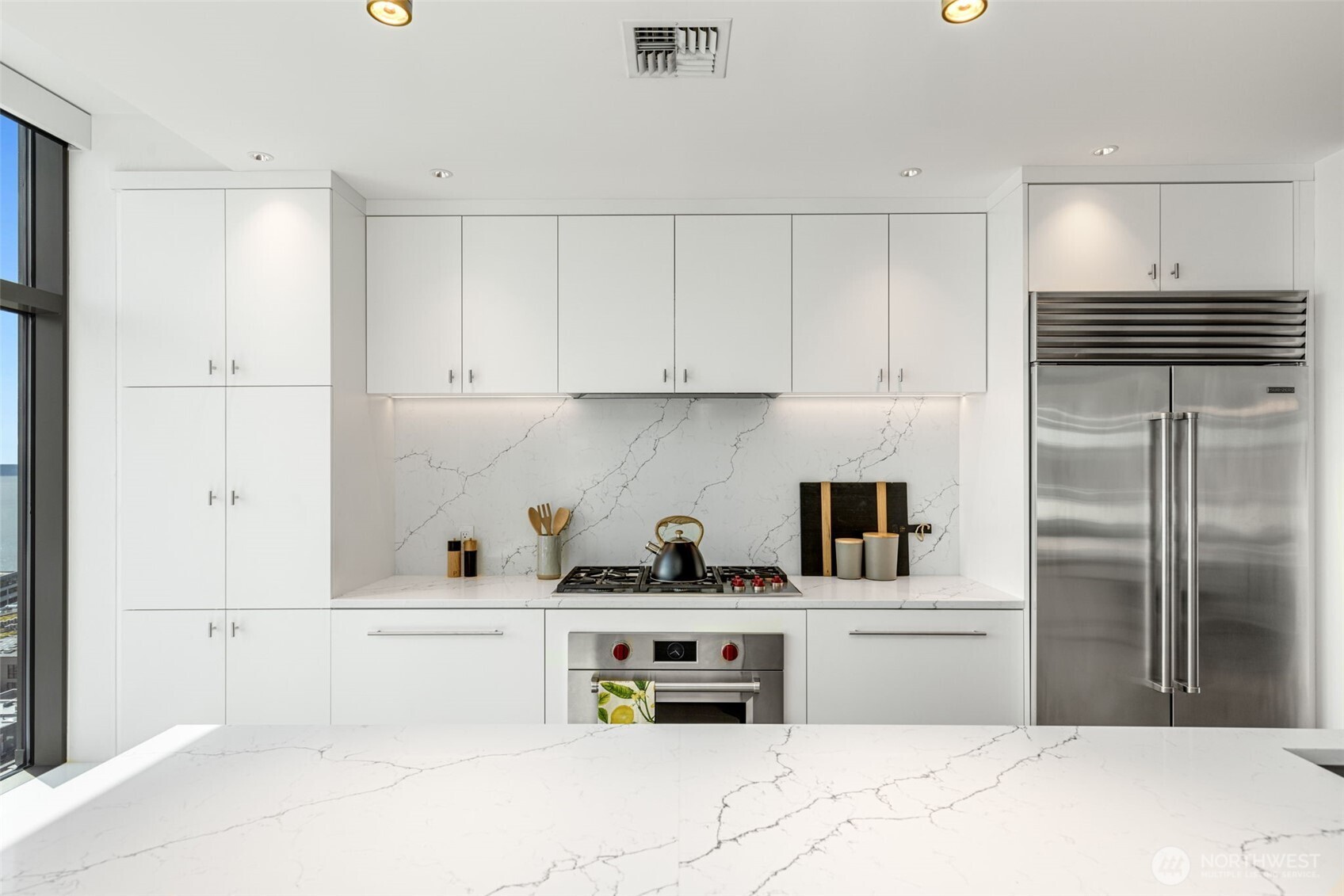 2033 2nd Avenue Unit: 1111