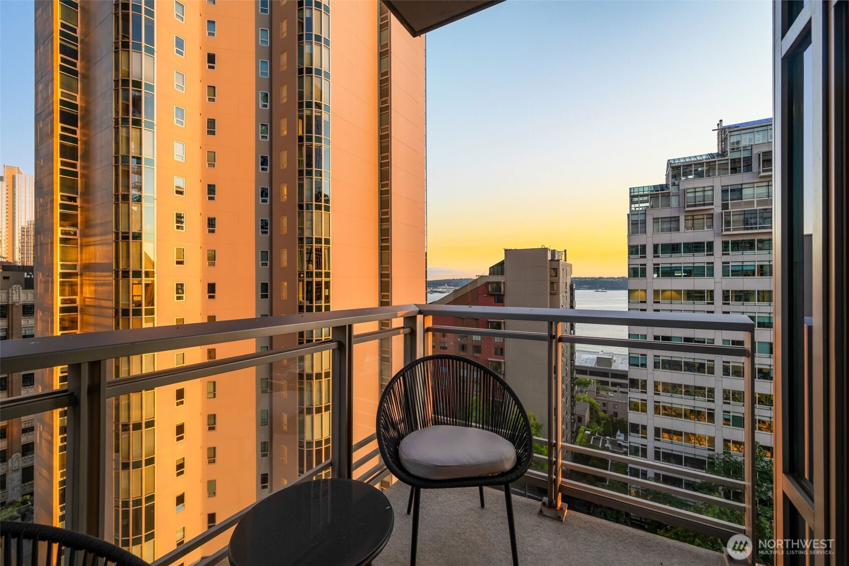 2033 2nd Avenue Unit: 1111