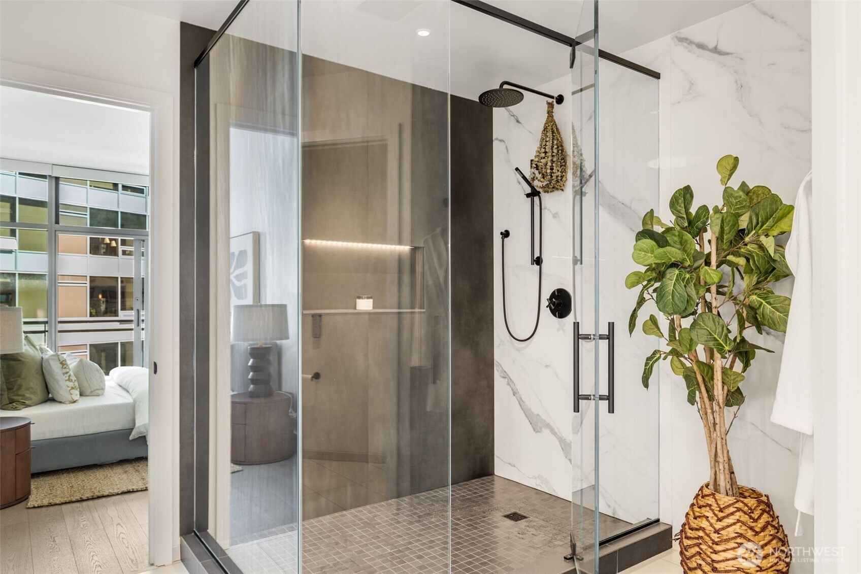2033 2nd Avenue Unit: 1111