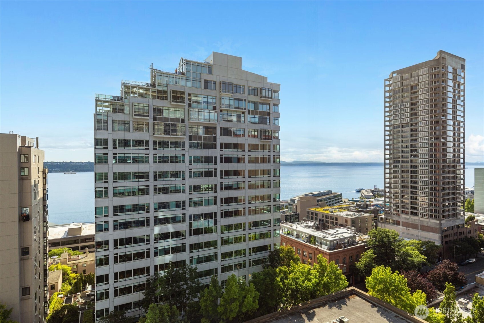 2033 2nd Avenue Unit: 1111