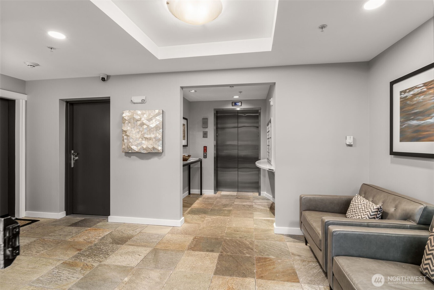 200 W Comstock Street Unit: 303