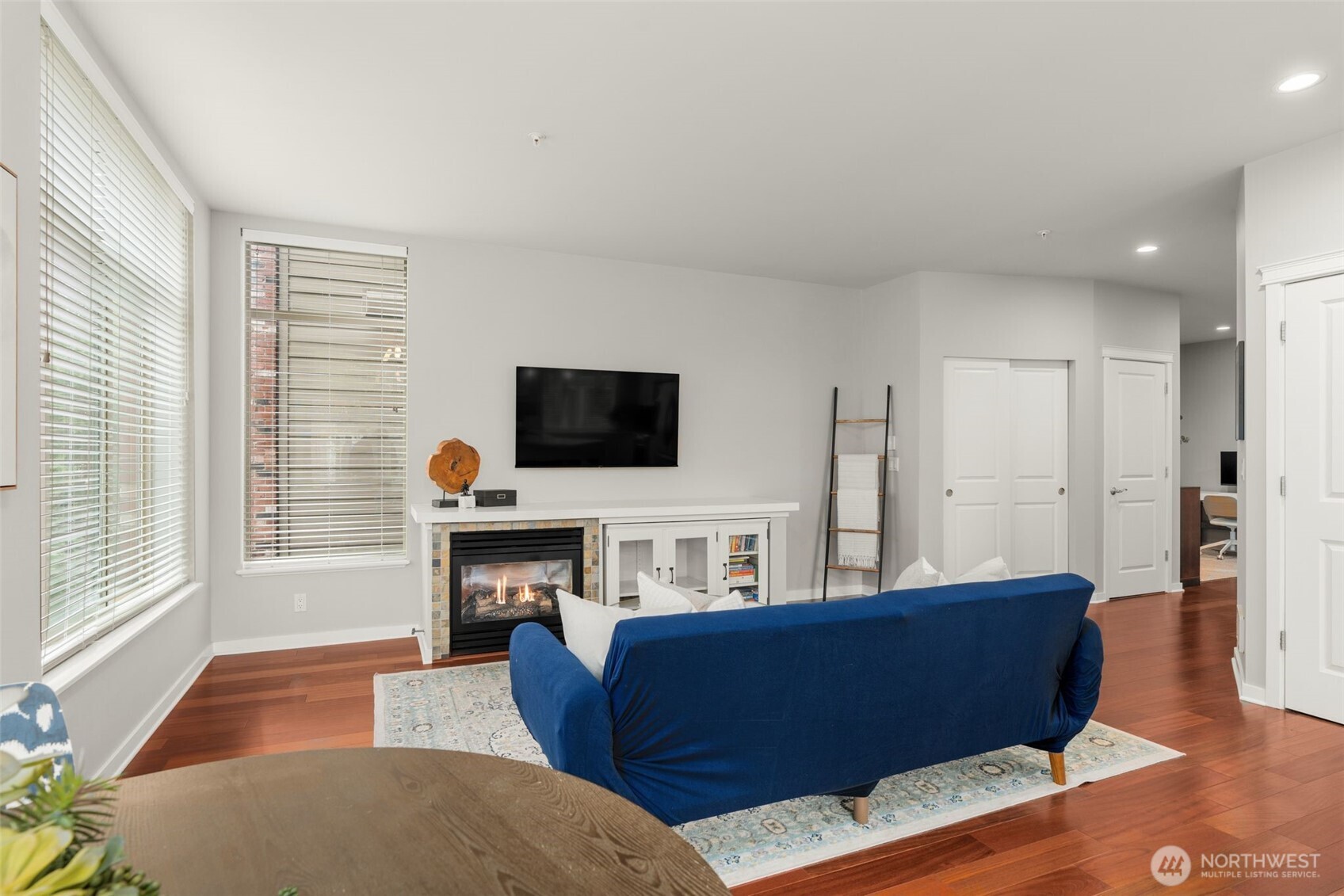 200 W Comstock Street Unit: 303