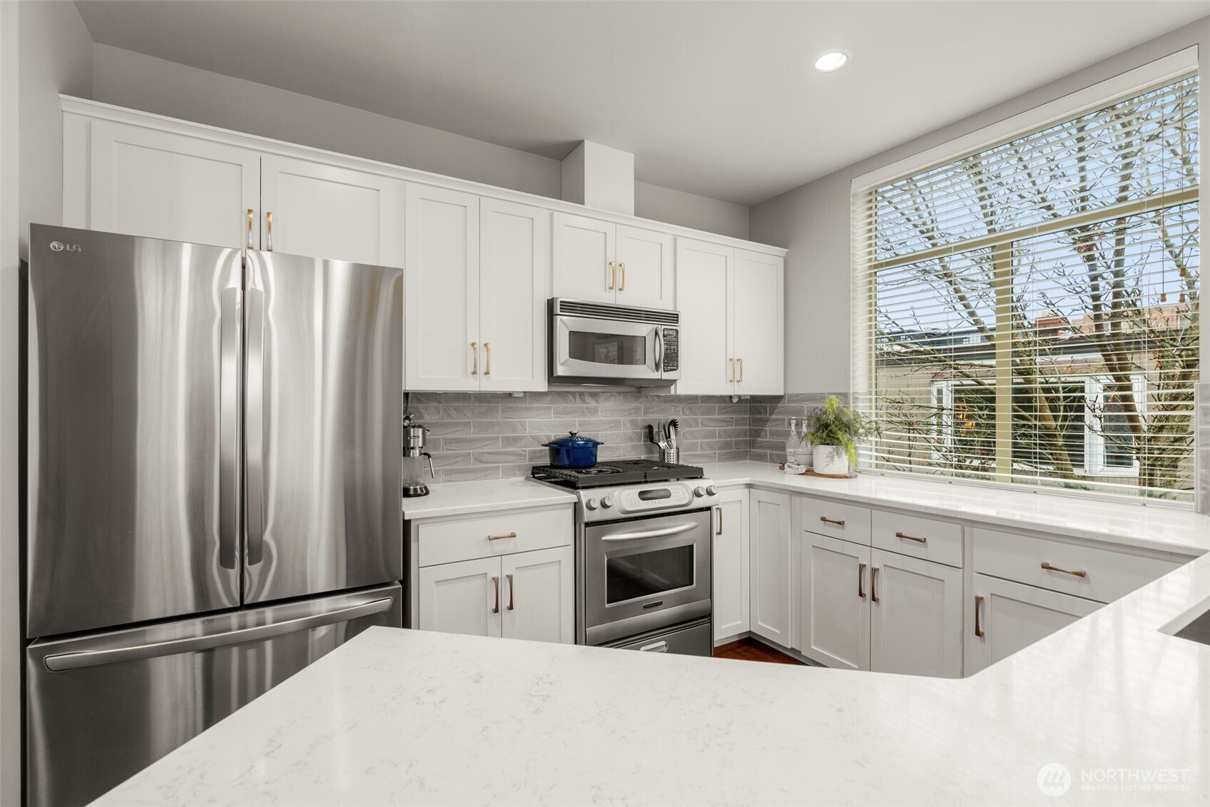 200 W Comstock Street Unit: 303