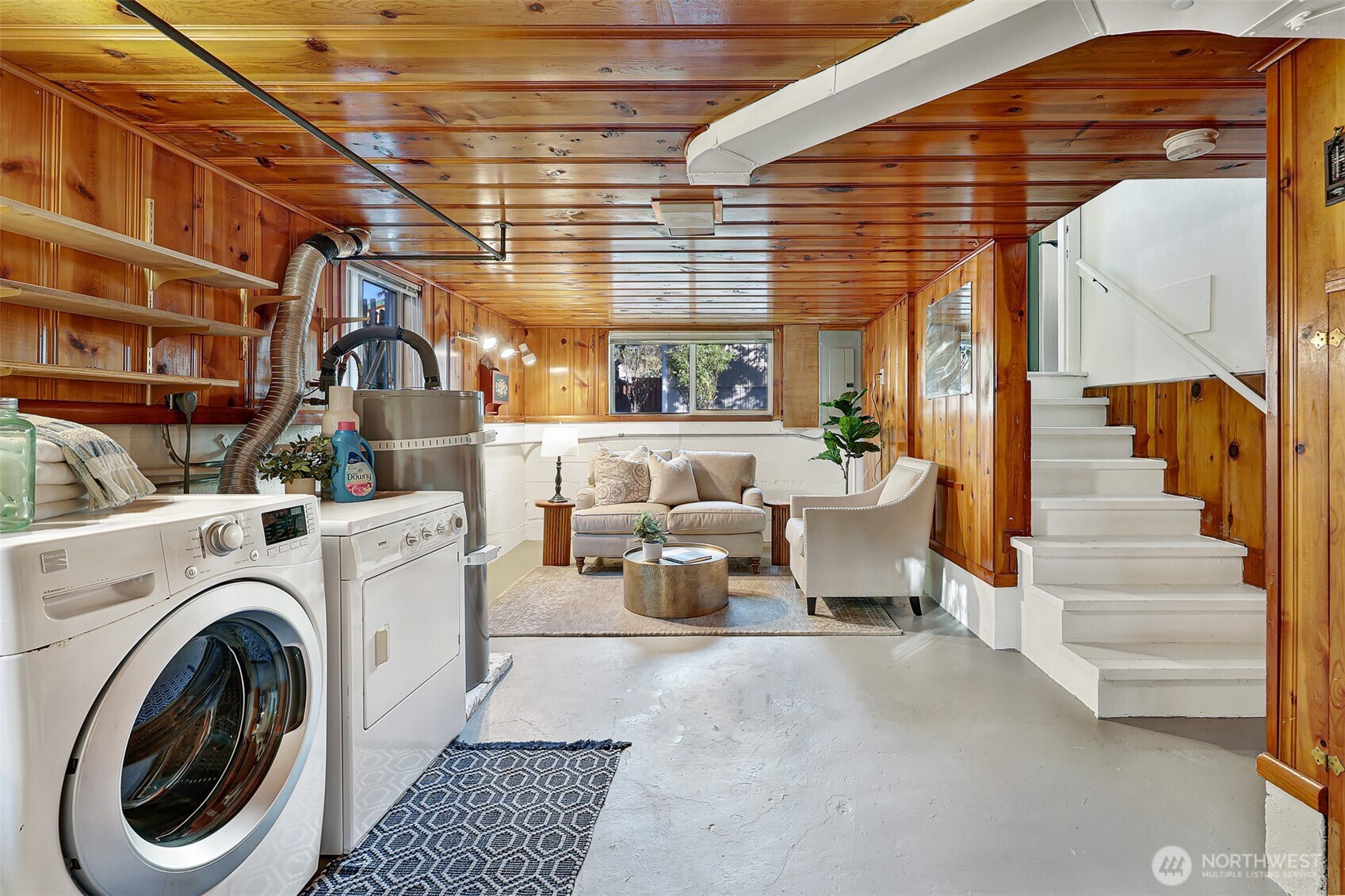 11034 Evanston Avenue N