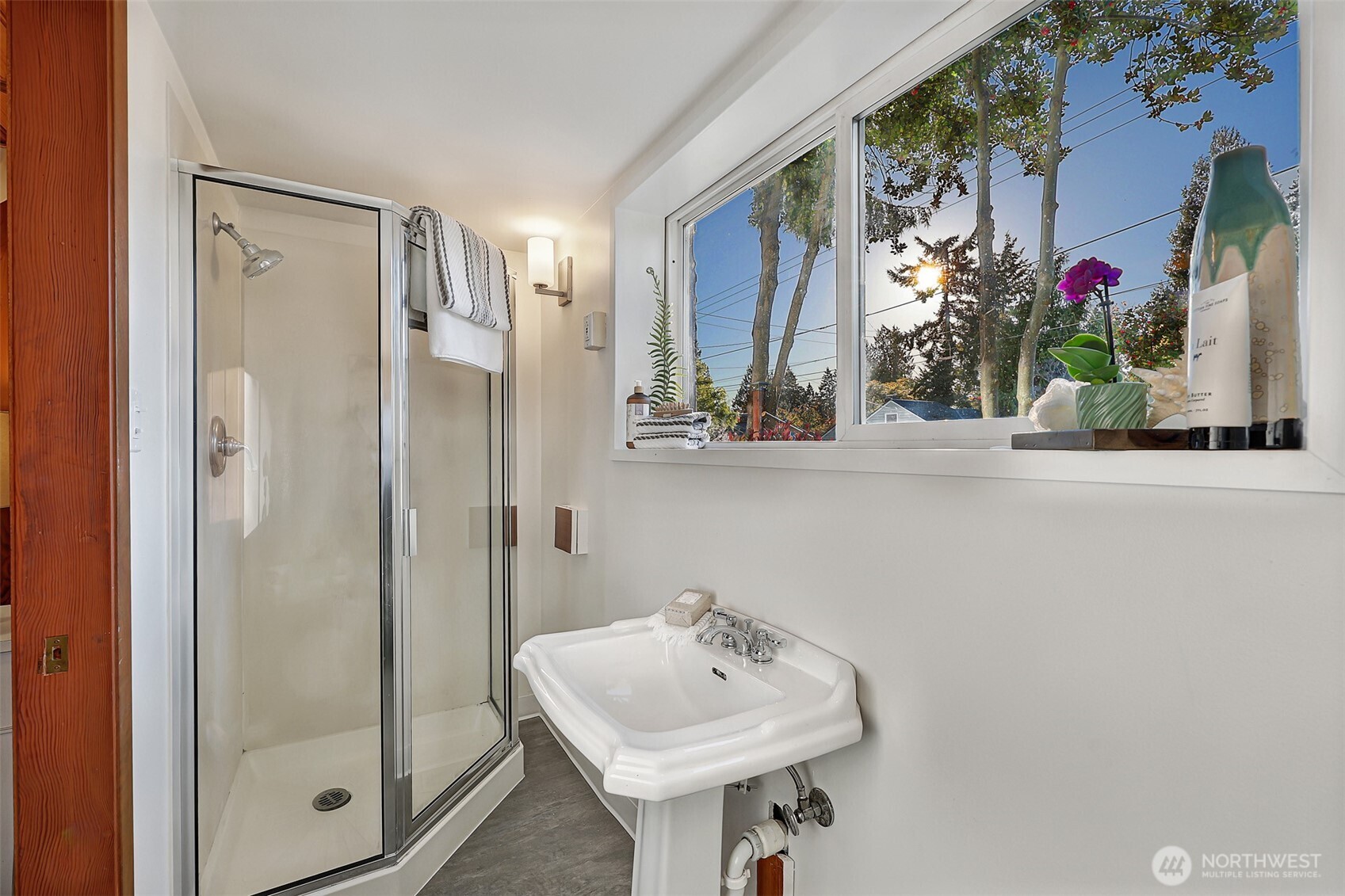 11034 Evanston Avenue N