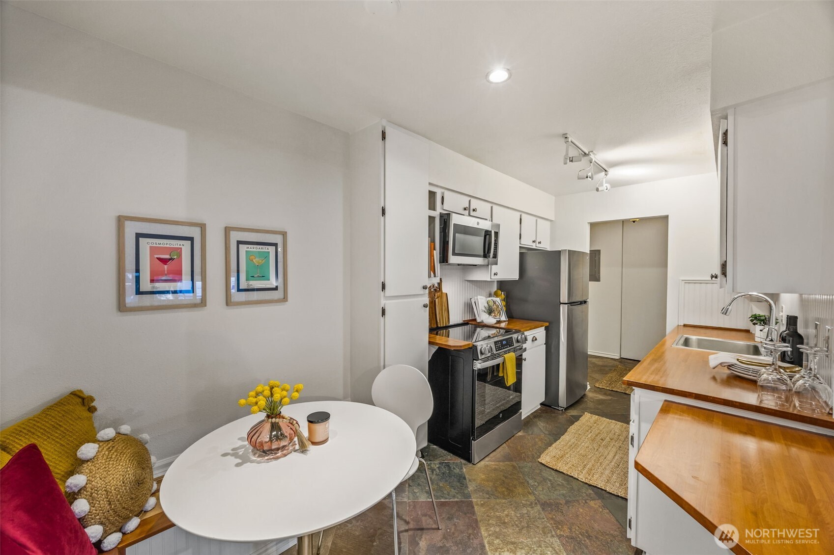 2301 NE 65th Street Unit: 202