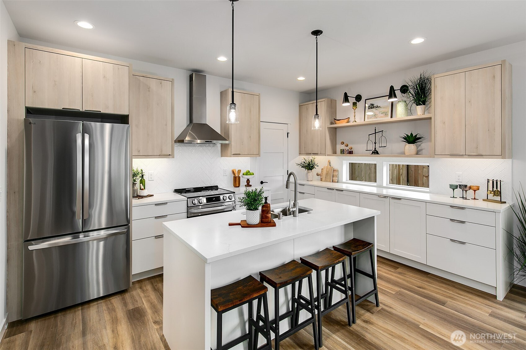 10706 Fremont Avenue N