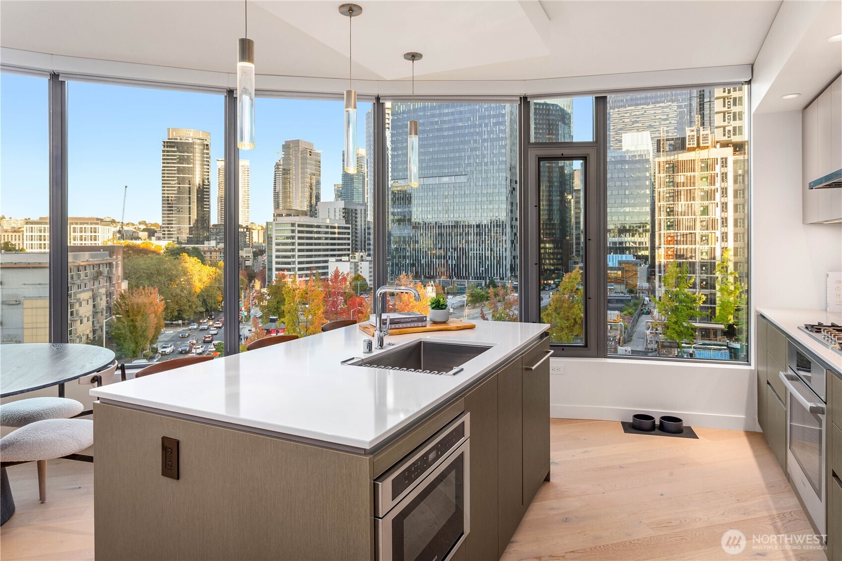 2510 6th Avenue Unit: 602