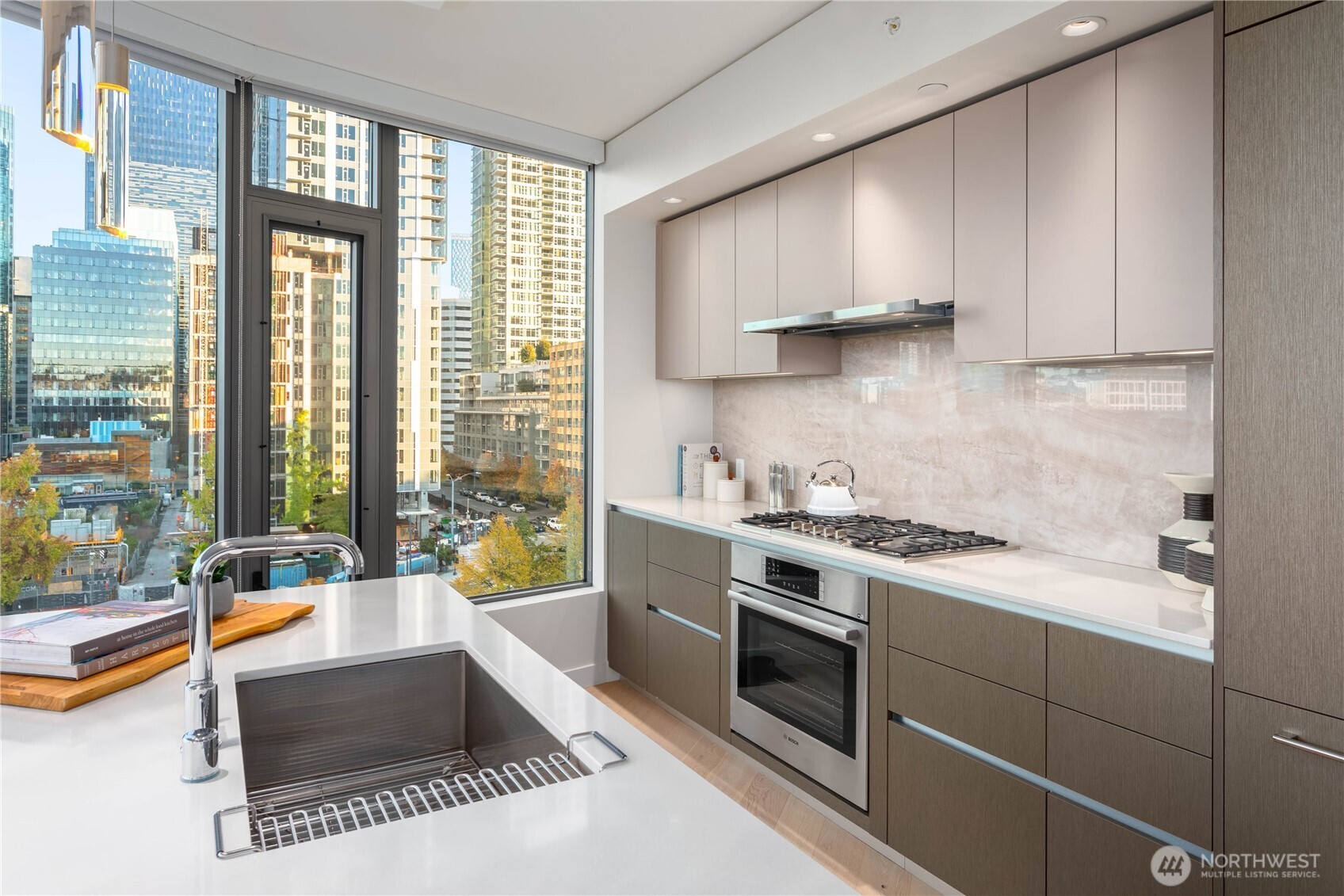 2510 6th Avenue Unit: 602