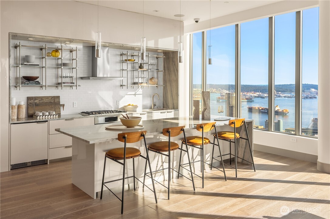 2510 6th Avenue Unit: 602