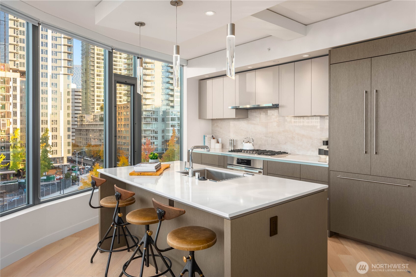 2510 6th Avenue Unit: 602