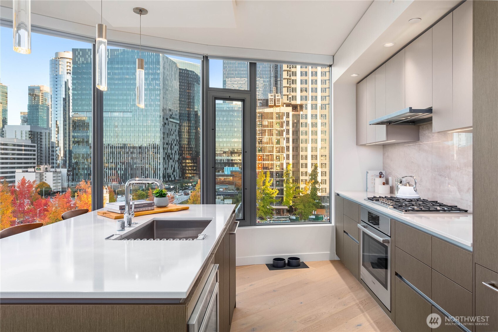 2510 6th Avenue Unit: 602