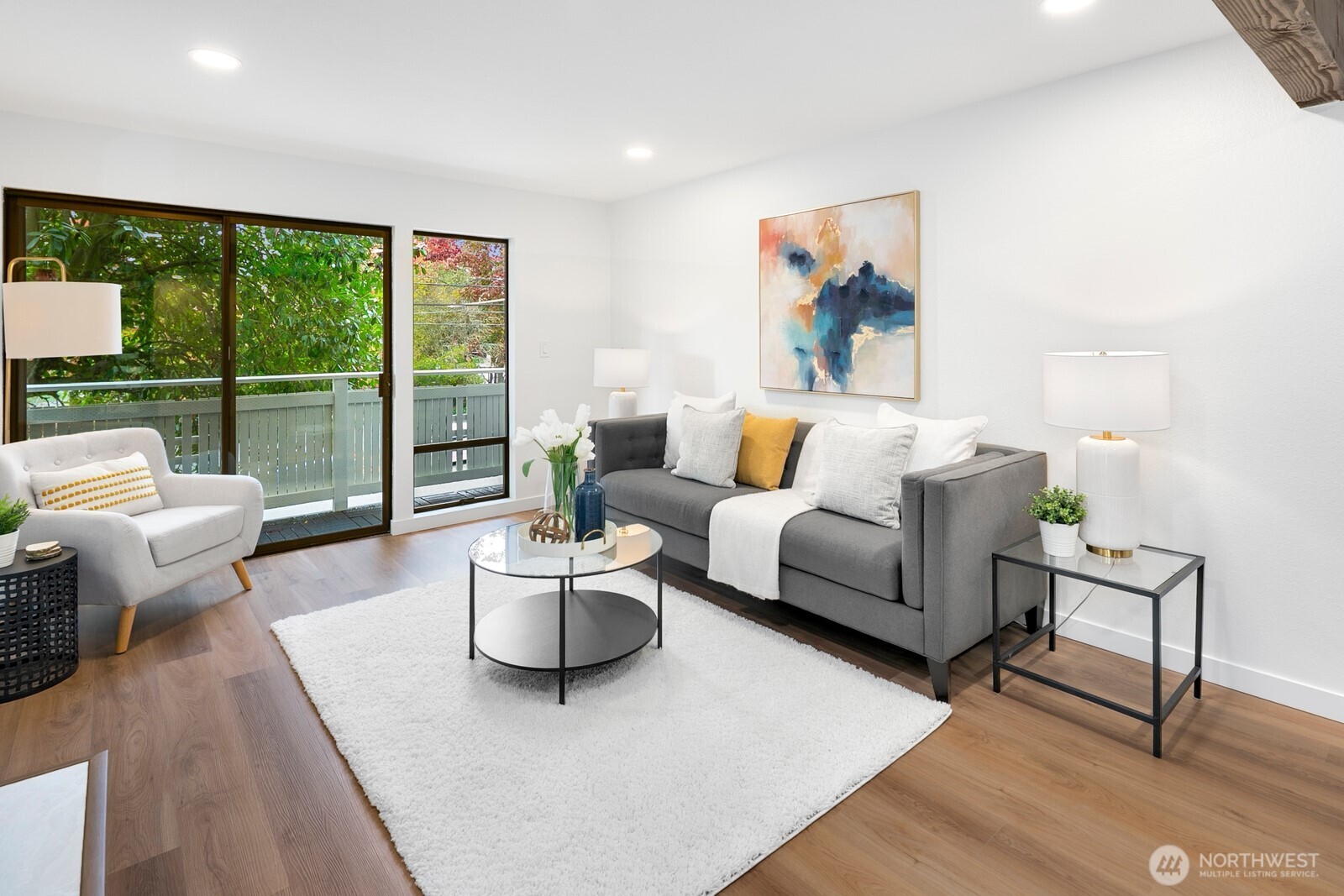 1514 Nob Hill Avenue N