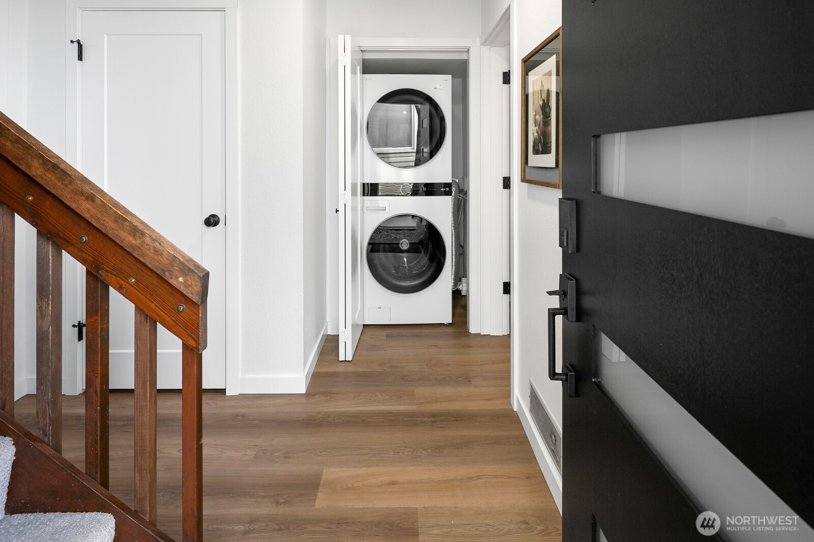 1514 Nob Hill Avenue N