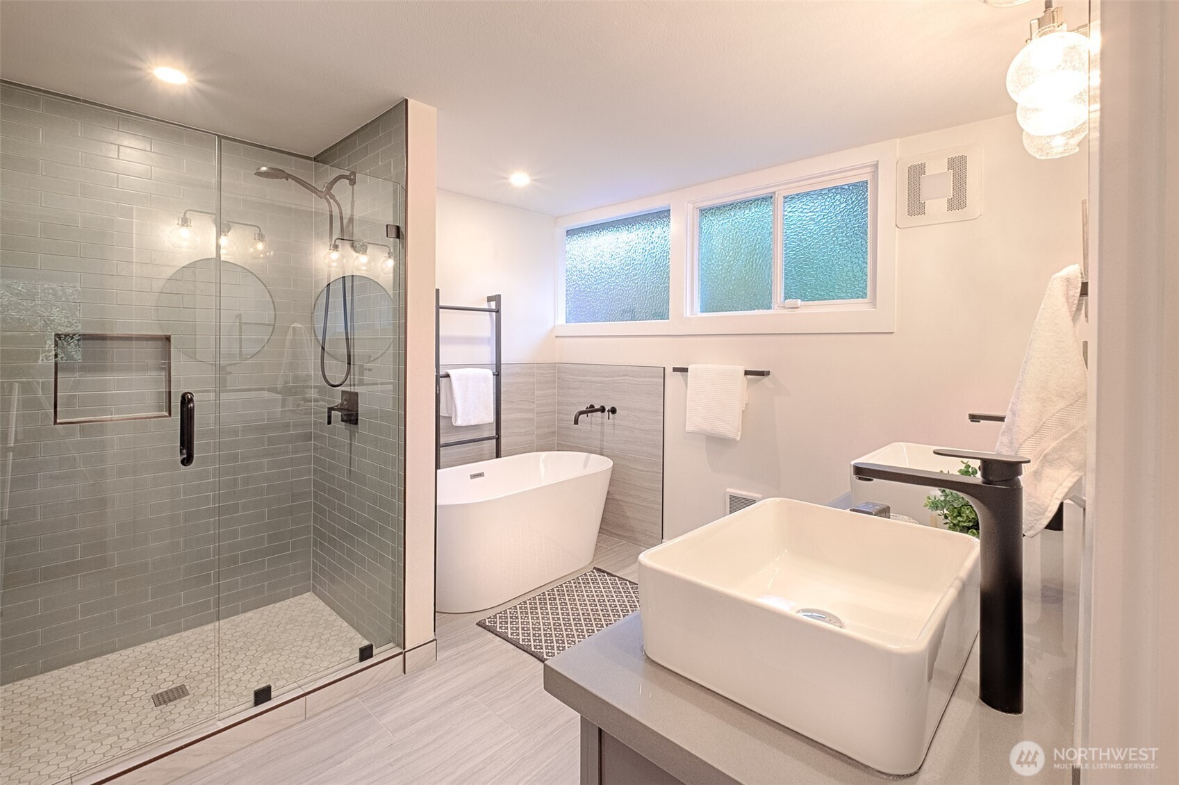 4521 SW Henderson Street